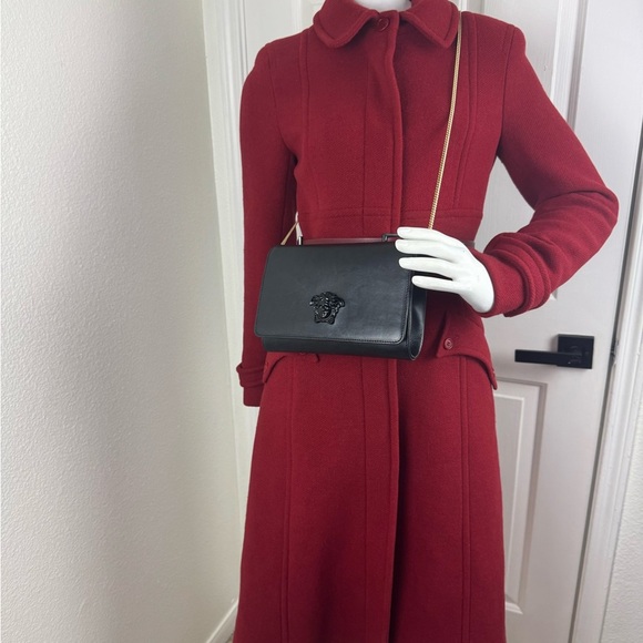 Versace Black and Gold Crossbody Bag with Medusa Logo - Picture 14 of 15